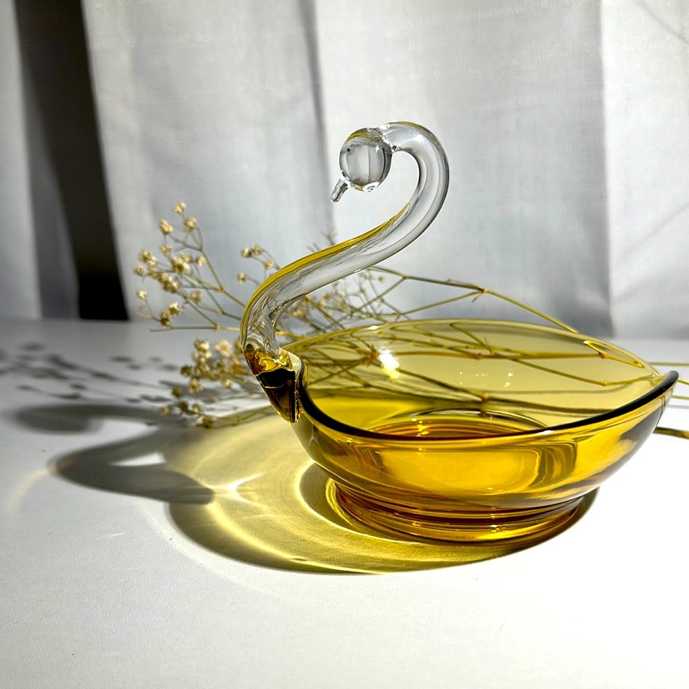 Vintage Viking Amber Elegant Heart Shaped Glass Swan Dish
